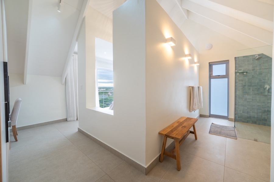 5 Bedroom Property for Sale in St Francis Links Eastern Cape